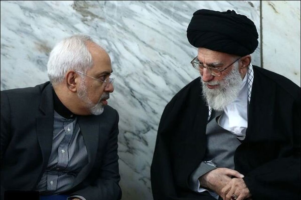 یک روزنامه در ادعایی عجیب: ظریف، مشاور رهبری میشود
