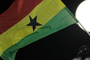 غنا پول نفت را به جای دلار با طلا می‌دهد