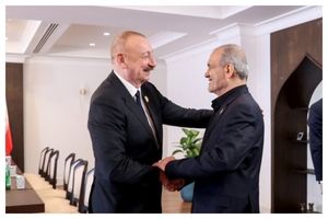 گفتگوی کوتاه پزشکیان با علی‌اف به زبان آذری درباره صلح ارمنستان و آذربایجان/ ویدئو

