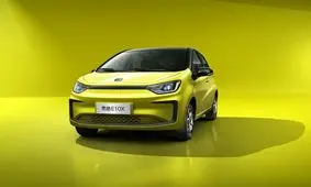 جک E-JS1؛ خودروی تمام الکتریکی کرمان موتور