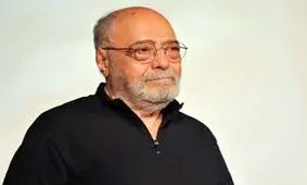 اکبر زنجانپور در بیمارستان بستری شد