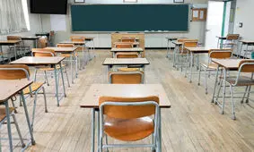 برخی مدارس استان قزوین بدلیل آلودگی هوا روز دوشنبه تعطیل شدند