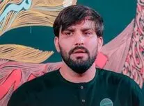 سخنان عجیب مداح معروف درباره اینکه با یک میلیون تومان در حسابش، به اندازه 10 میلیون کیف کرده!/ دلار 1000 تومانی یا یک میلیاردی، رزق ما دست خداست نه دلار و عدد و رقم/ دلار تهش یک عدد است، رزق شما می رسد/ ویدئو