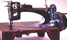 تصویری کمتر دیده شده از دختر ناصرالدین شاه در حال خیاطی