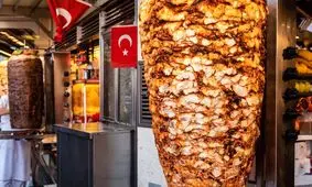 جنگ بر سر انحصار «کباب ترکی»، محبوب‌ترین غذای خیابانی در اروپا؛ ترکیه به کمیسیون اروپا شکایت برد