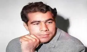 سفر در زمان؛ «غلامرضا تختی» در کنار آرامگاه حکیم ابوالقاسم فردوسی 