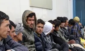 ۹۰ درصد خارجی‌های ایران، افغانستانی هستند/ ایرانی‌ها یک کارت بانکی بیشتر نداشته باشند!