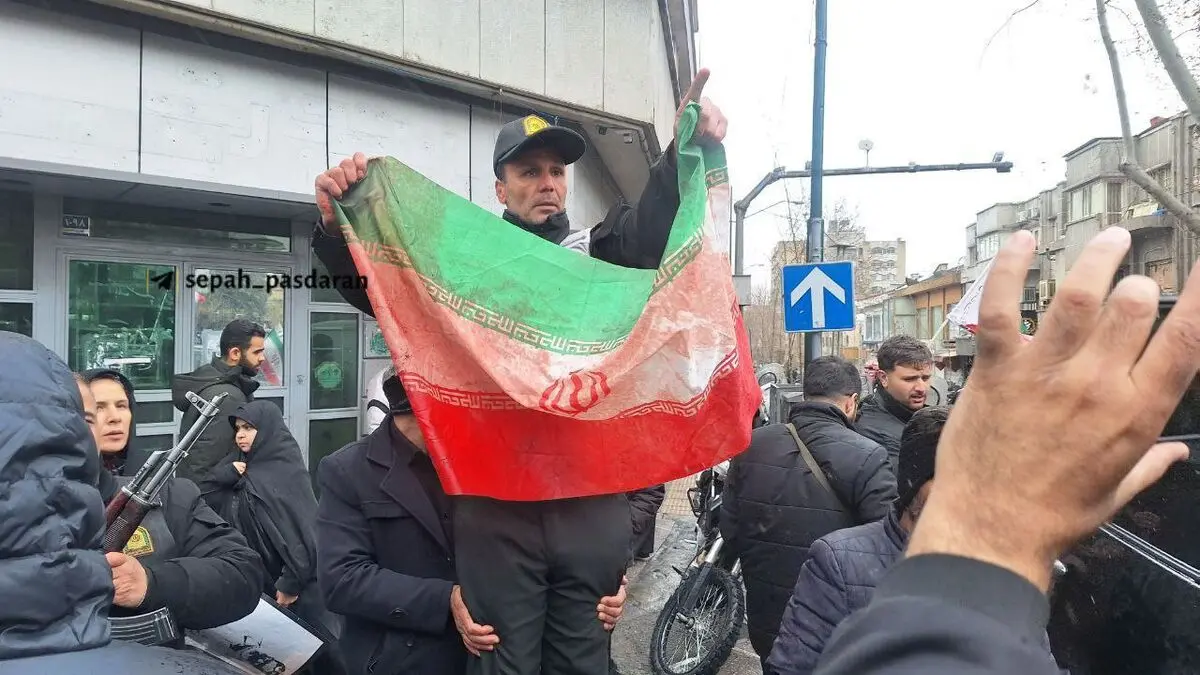 شهادت یکی از شرکت‌کنندگان در راهپیمایی روز قدس تهران به دنبال حملات هوایی/ ویدئو

