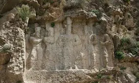 تعرض به سنگ نگاره ساسانی به خاطر گنج!