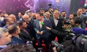 وزیر ارتباطات از غرفه رایتل در نمایشگاه الکامپ 1403 بازدید کرد