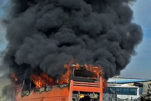  آتش‌سوزی اتوبوس حامل سربازان ارتش