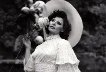 زیبایِ خوش صدایِ ایتالیا درگذشت | روز عزای هنر