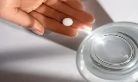 تداخل دارویی وارفارین و آنتی بیوتیک ها را جدی بگیرید