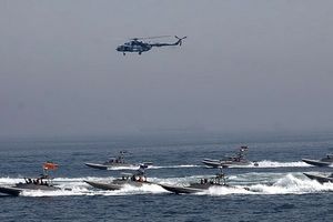 یک تیر و چند نشان سپاه پاسداران با قایق‌های تندرو