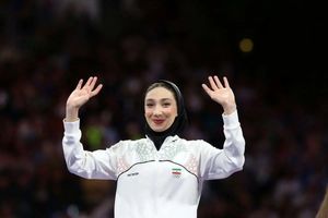 من مبینا نعمت‌‌زاده هستم؛ شناختید یا دوباره بگویم؟!

