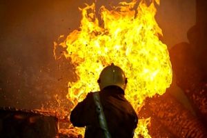 انفجار در شهرک صنعتی البرز قزوین/ آتش سوزی ربطی به حمله دشمن ندارد/ ویدئو