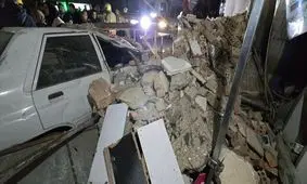 ریزش ساختمان در یافت آباد؛ نجات زنده ۴ نفر از زیر آوار