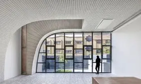 معماری خاص یک خانۀ سنتی-مدرن در اصفهان/ تصاویر