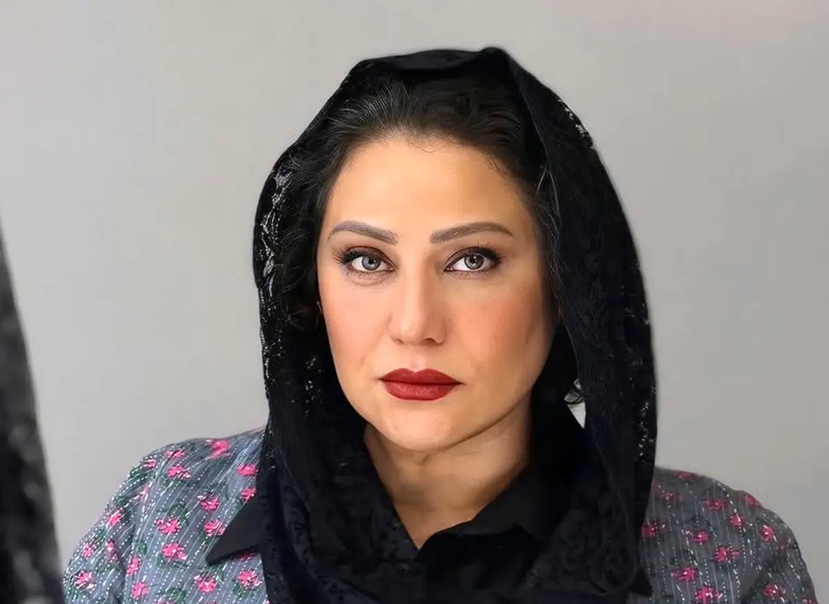 استایل سنتی شبنم مقدمی در کنسرت ناصر زینعلی/ ویدئو