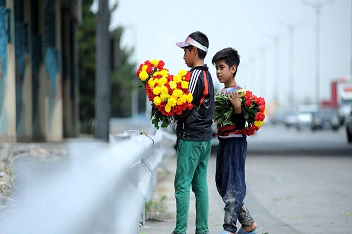 ادعای عجیب کارشناس صداوسیما: کودکان کار ماهیانه ۵۰ تا ۷۰ میلیون درآمد دارند/ ویدئو