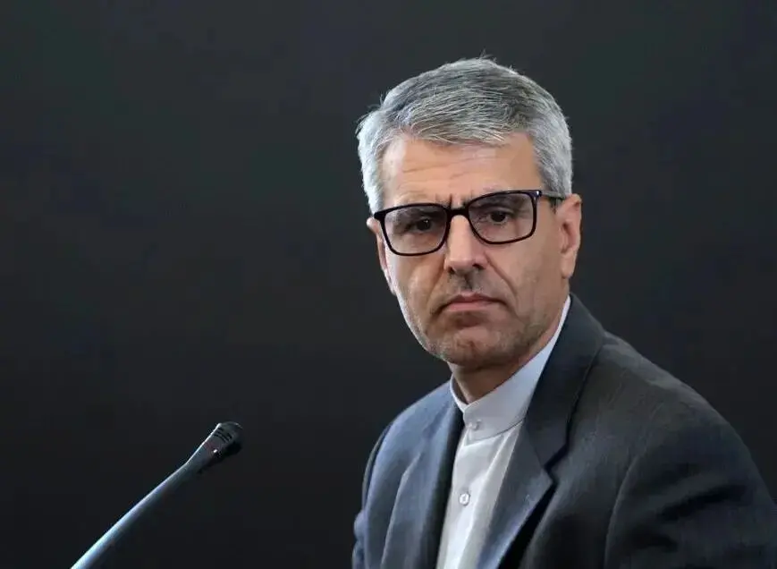 توافق ایران و عمان بر سر مسیرهای امن در تنگه هرمز/ بقائی: پاسخ به پیشنهادهای آمریکا از طریق میانجی‌ها ارائه می‌شود