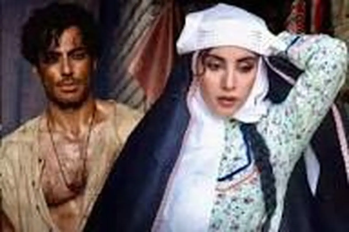 پشت پرده لباس آستین حلقه‌ای رحیم در بامداد خمار/ ویدئو