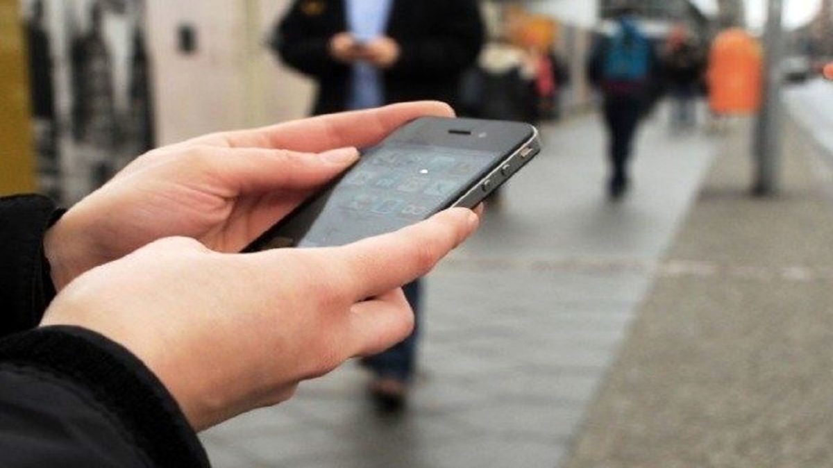 ناکامی سارق موبایل در سعادت‌ آباد/ ویدئو