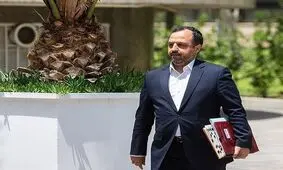 دلار دومین قربانی را از دولت می‌گیرد؟ خاندوزی رفتنی شد!
