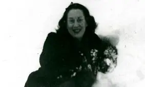 سفر به تاریخ؛ حکم استخدام و حقوق ماهیانۀ یک معلم زن در زمان رضاخان؛ سال 1310