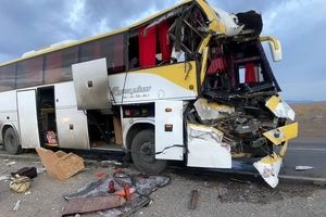واژگونی اتوبوس تور گردشگری با ۲ کشته و ۲۵ مجروح در ورودی قزوین