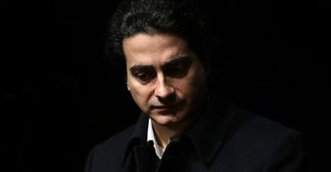 شعرخوانی جگرسوز همایون شجریان از حسین منزوی
