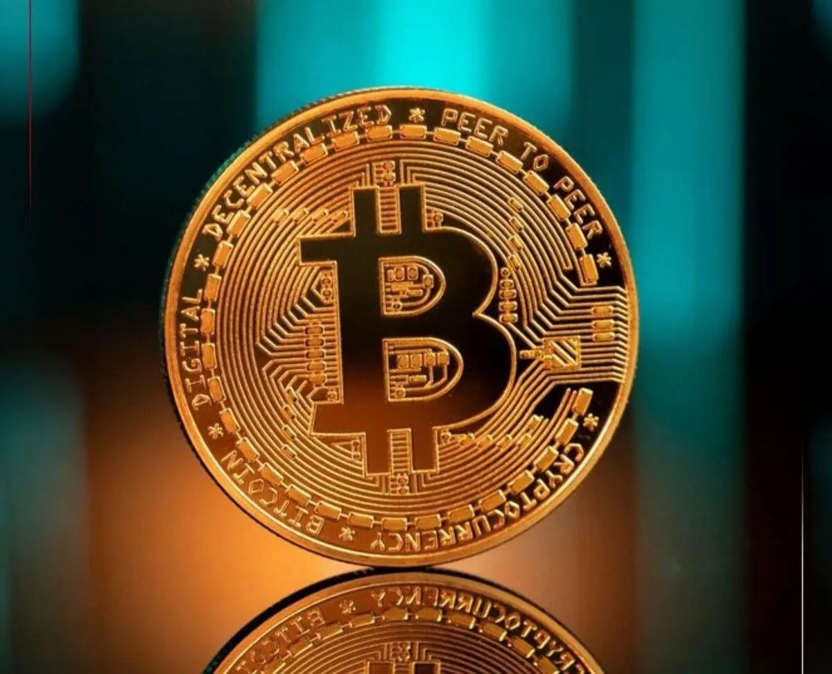 بیت‌کوین به کف قیمت دو هفته اخیر سقوط کرد


