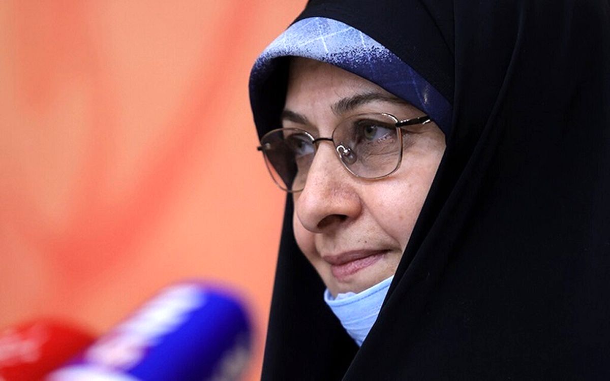 انسیه خزعلی: پسرم نه از امکانات دولتهای دیگر استفاده کرد نه دولت خودمان