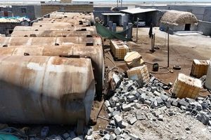 رئیس کل دادگستری هرمزگان: ذخایر سوخت قاچاق در بندر کلاهی با تولید روزانه یک پالایشگاه برابری می‌کند/ ویدئو