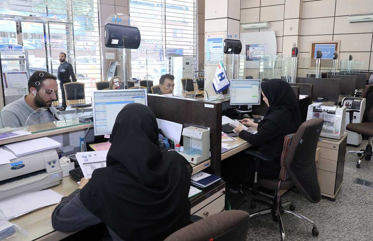 در ۱۱ ماهه سال ۱۴۰۱ خانوارهای ایرانی ۶۱۰ هزار میلیارد تومان وام گرفتهاند