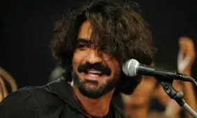 واکنش عرفان طهماسبی به اعلام خبر  کنسرت خیابانی اش/ عکس