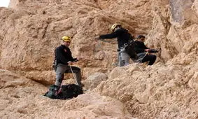 نجات جان یک مرد ۶۲ ساله از ارتفاعات کوه صفه