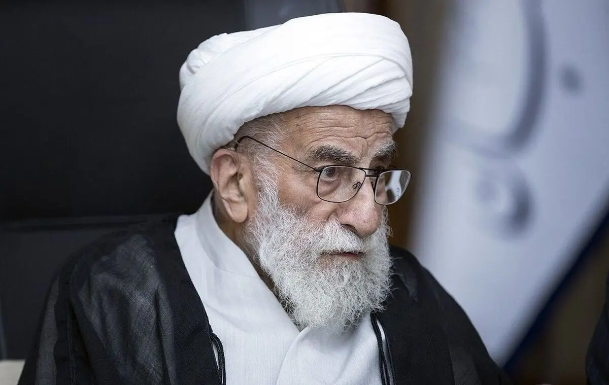 سفر در زمان؛ «آیت الله جنتی» در کنار رهبر انقلاب و هاشمی رفسنجانی؛ دهه 60/ عکس