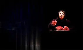 «شراره» به تئاتر شهر بازمی‌گردد/ چاره‌ای جز اجرا نداشتیم