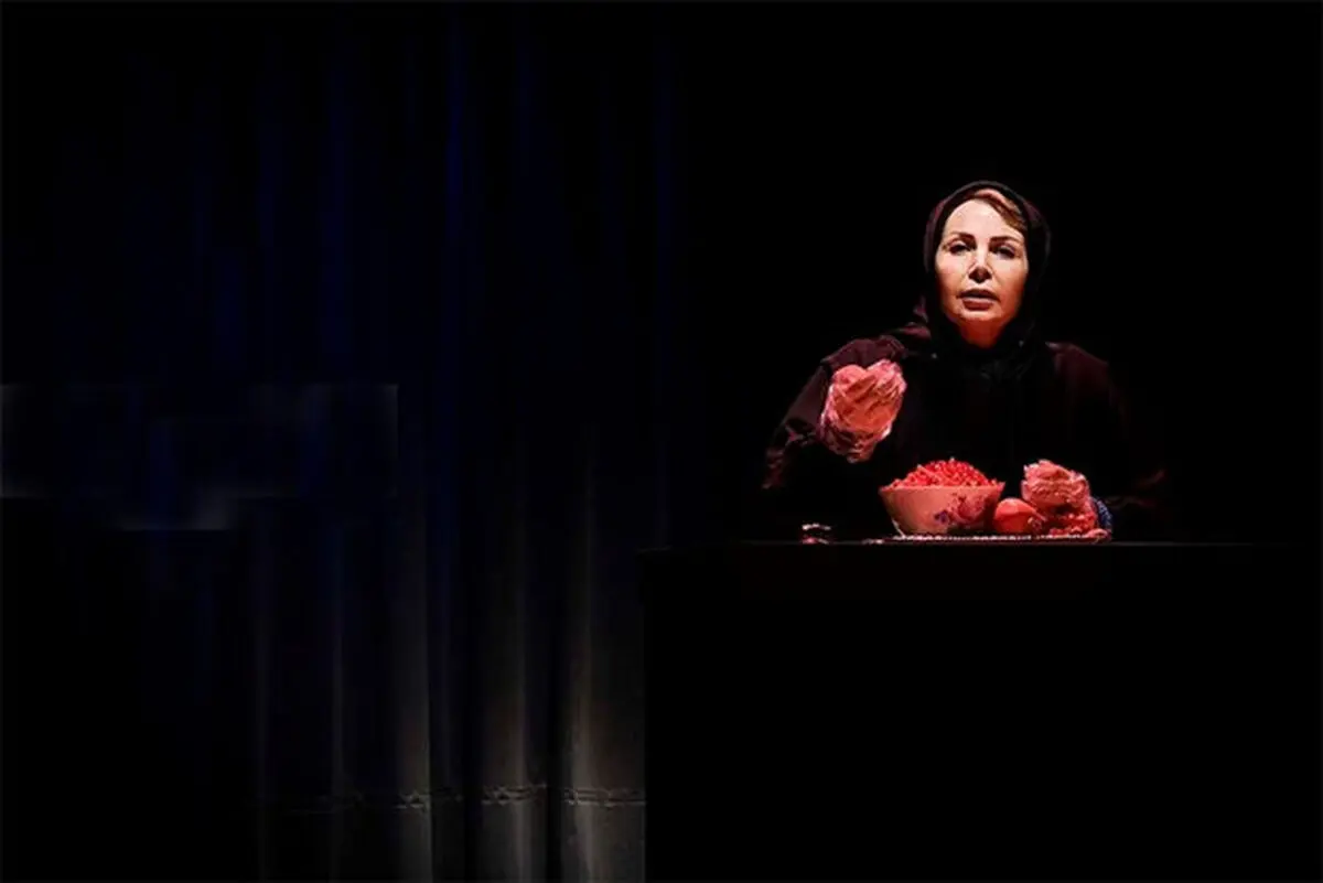 «شراره» به تئاتر شهر بازمی‌گردد/ چاره‌ای جز اجرا نداشتیم