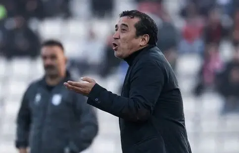 درگیری خداداد عزیزی با خبرنگاران یزدی/ ویدئو