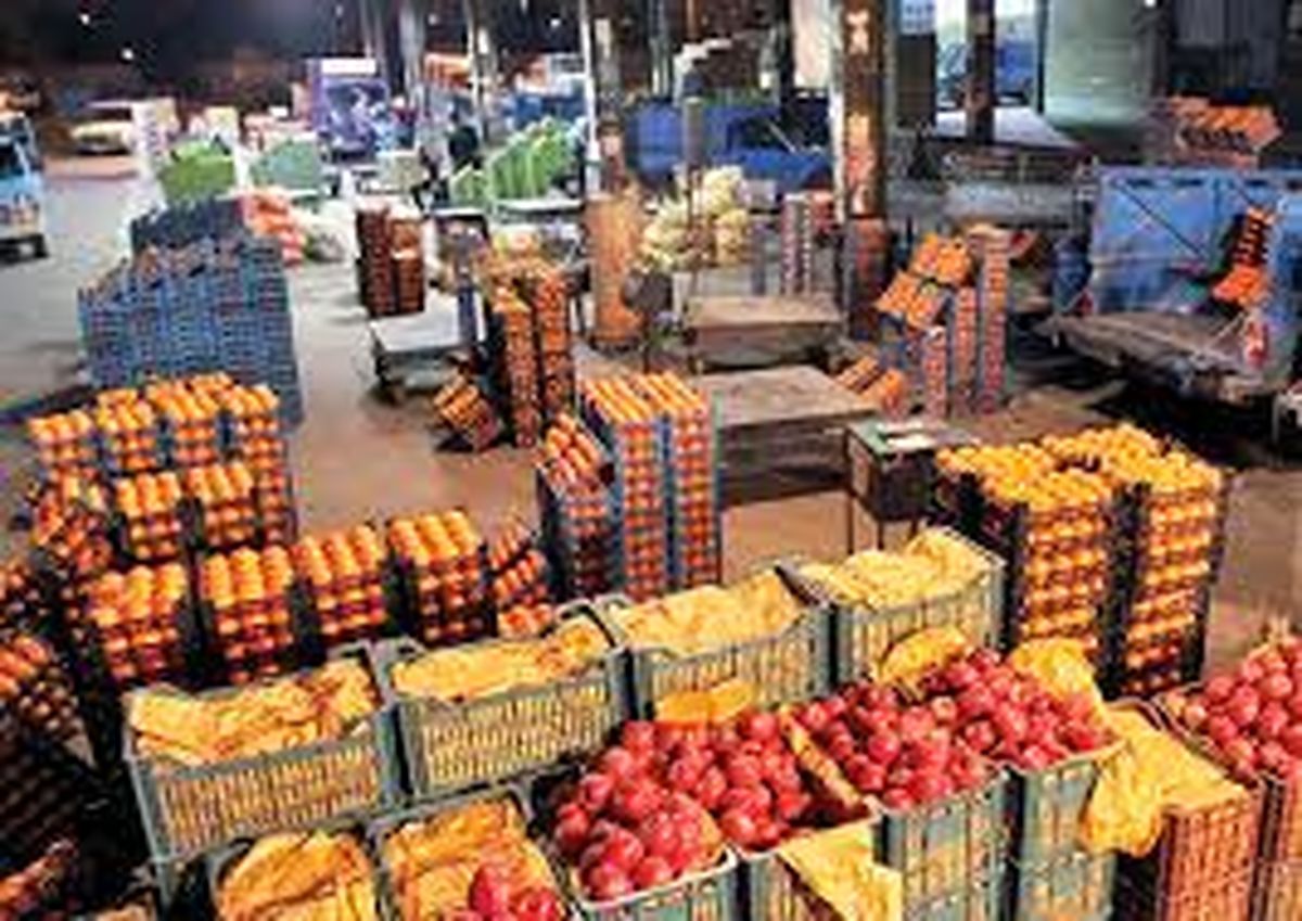 دست دلالان را از میدان میوه و ترهبار کوتاه میکنیم