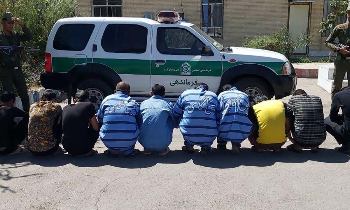 سرقت تجهیزات انتقال نیرو و ادوات ریلی در کرمان توسط اتباع بیگانه