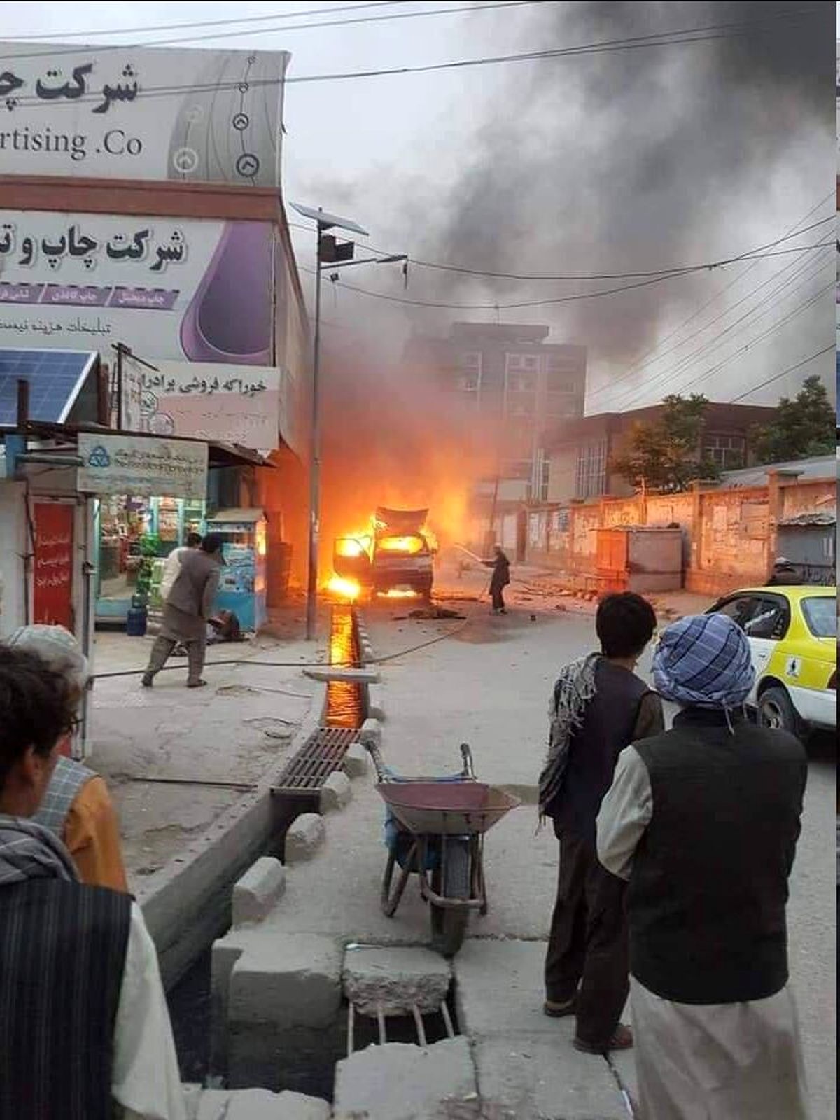دو انفجار در مزار شریف افغانستان ۹ کشته و ۱۳ زحمی برجای گذاشت/ ویدئو