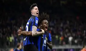  اینتر در لحظات پایانی قهرمانی را از چنگ ناپولی درآورد