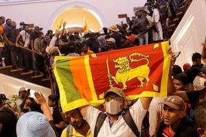 موافقت نخست‌وزیر سریلانکا با کناره‌گیری پس از حمله معترضان به اقامتگاه ریاست‌جمهوری