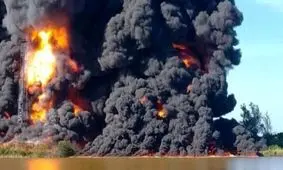 انفجار سهمگین قطار در مکزیک/ ستون دود و آتش سر به فلک گذاشت/ ویدئو