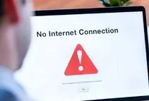 تندروها به دنبال ایجاد تجربه مشابه خودروسازی‌ داخلی در اینترنت هستند/ به وزیر ارتباطات گفتند اینترنت را باز نکنید تا داخلی‌ها رشد کنند/ پشت واژه‌های مقدسی مثل حمایت از تولید قایم می شوند/ باز شدن اینترنت فتح الفتوحی نبود که سر مردم منت بگذاریم