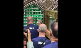 سرمربی ایتالیایی تیم ملی والیبال در کنار ضریح امام رضا (ع)/ ویدئو 