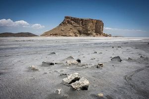 دریاچه ارومیه سال آینده کاملا خشک می‌شود
